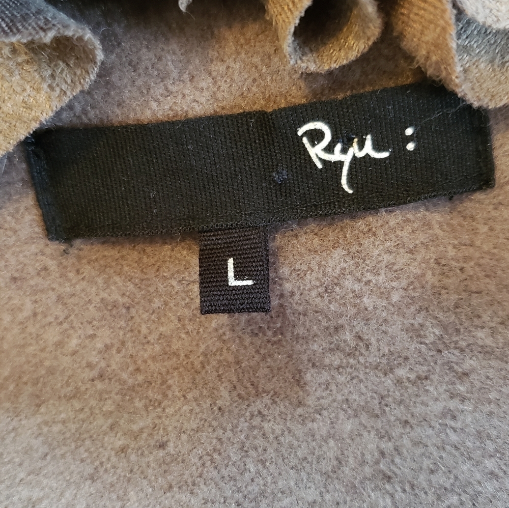 Ryu Swing Coat - Picture 3 of 10